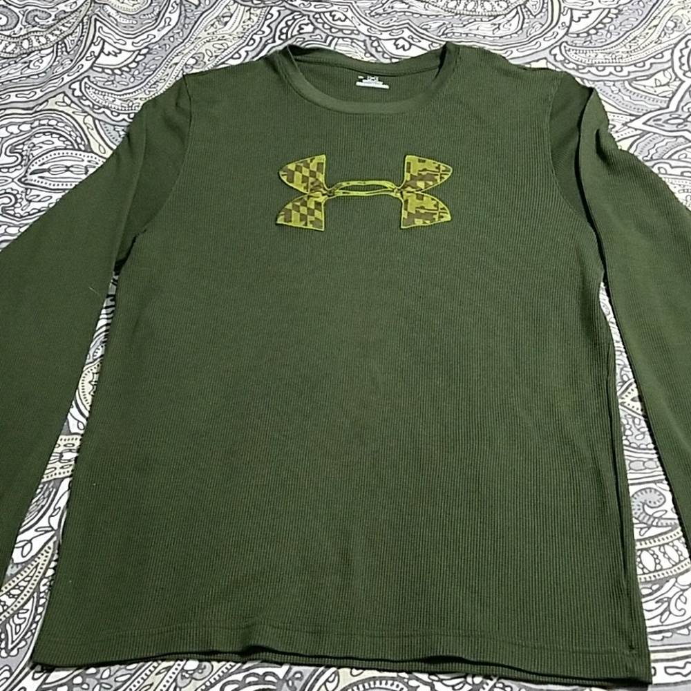 UA cold gear long sleeved shirt